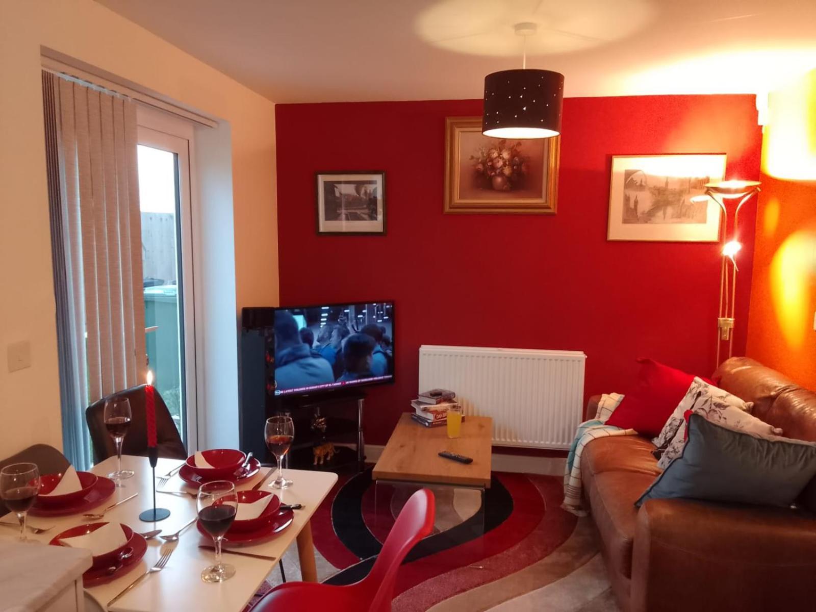 Cosy Stay In Walsall By Ideal Home Bloxwich Exterior foto