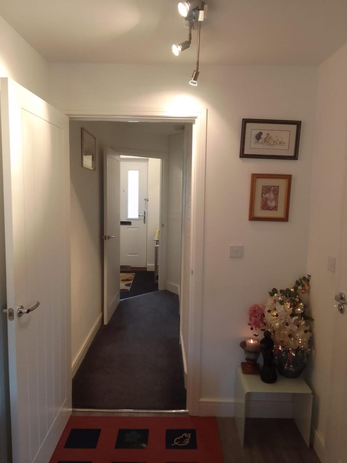 Cosy Stay In Walsall By Ideal Home Bloxwich Exterior foto