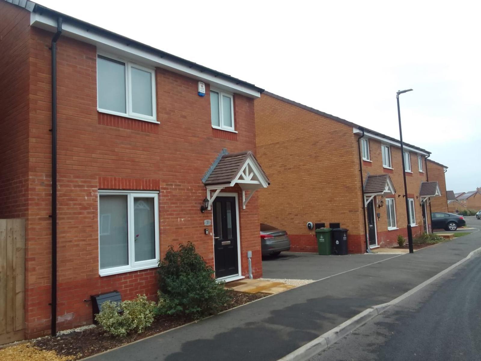 Cosy Stay In Walsall By Ideal Home Bloxwich Exterior foto